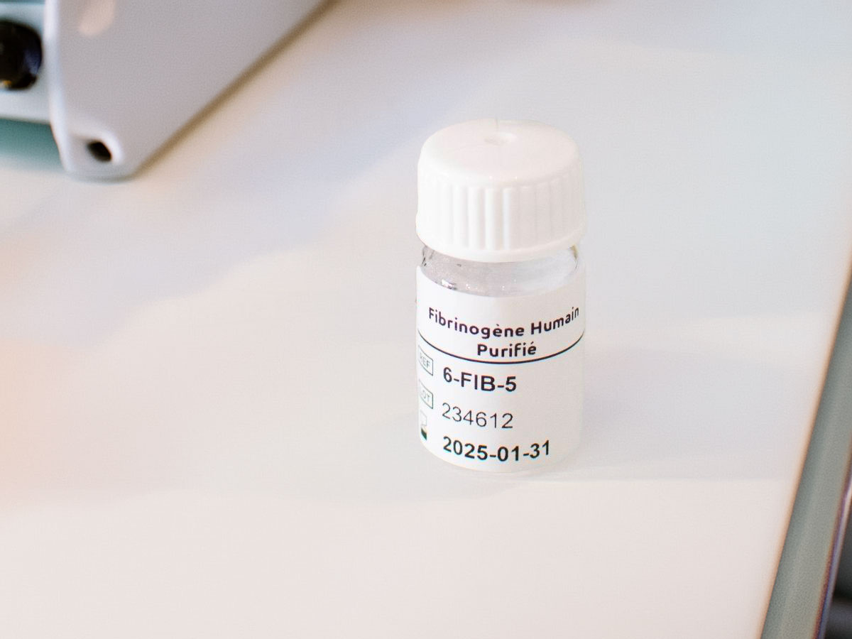 Purified human fibrinogen